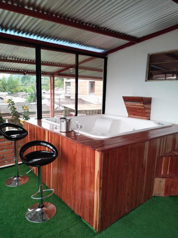 Hostal Spa Casa De Piedra Con Jacuzzi 圣罗莎德卡瓦尔 外观 照片