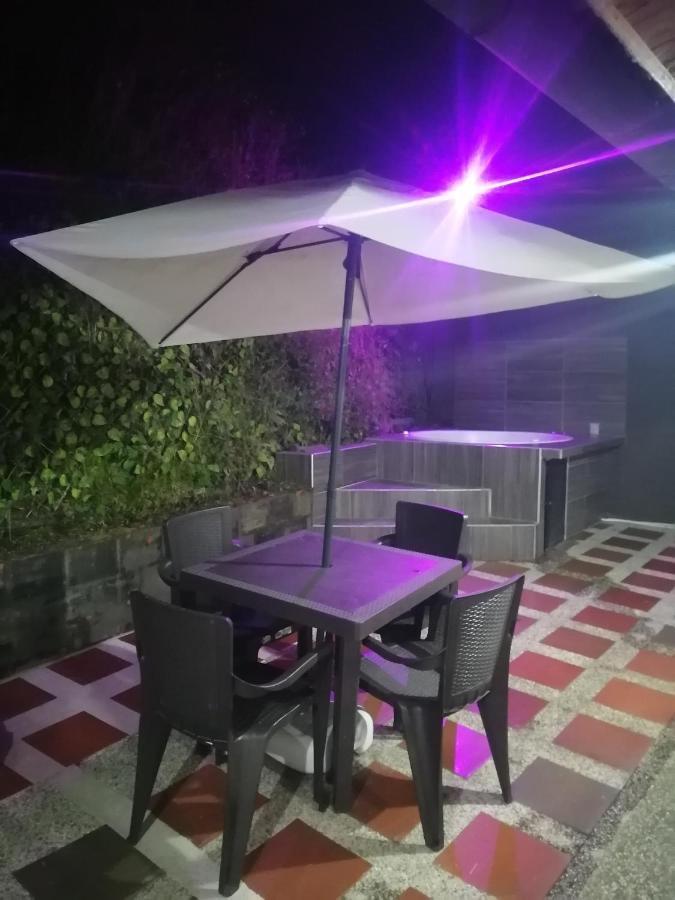 Hostal Spa Casa De Piedra Con Jacuzzi 圣罗莎德卡瓦尔 外观 照片